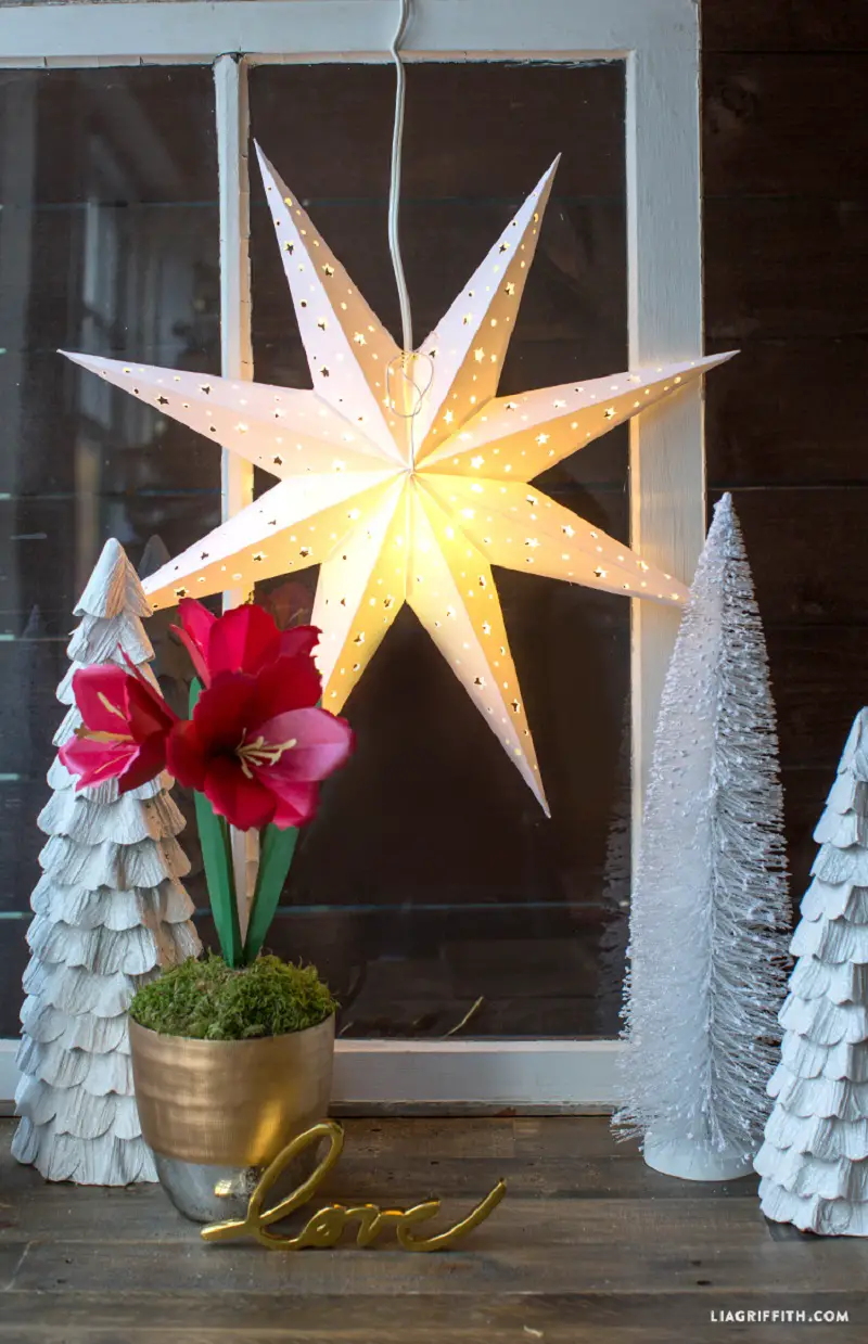 Paper Star Window Decoration