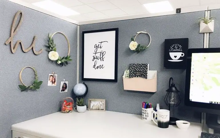 10 DIY Cubicle Decor Ideas for Better Working Space