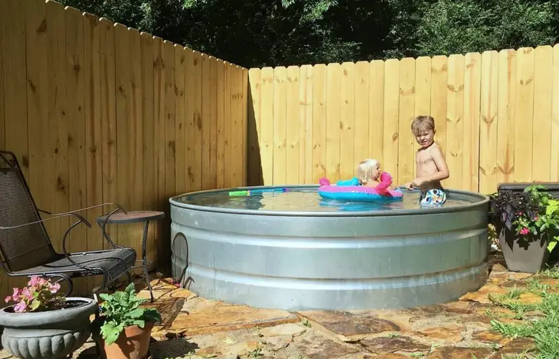 8 Tank Pool Design Ideas That Will Make Your Kids Feel Excited - Talkdecor