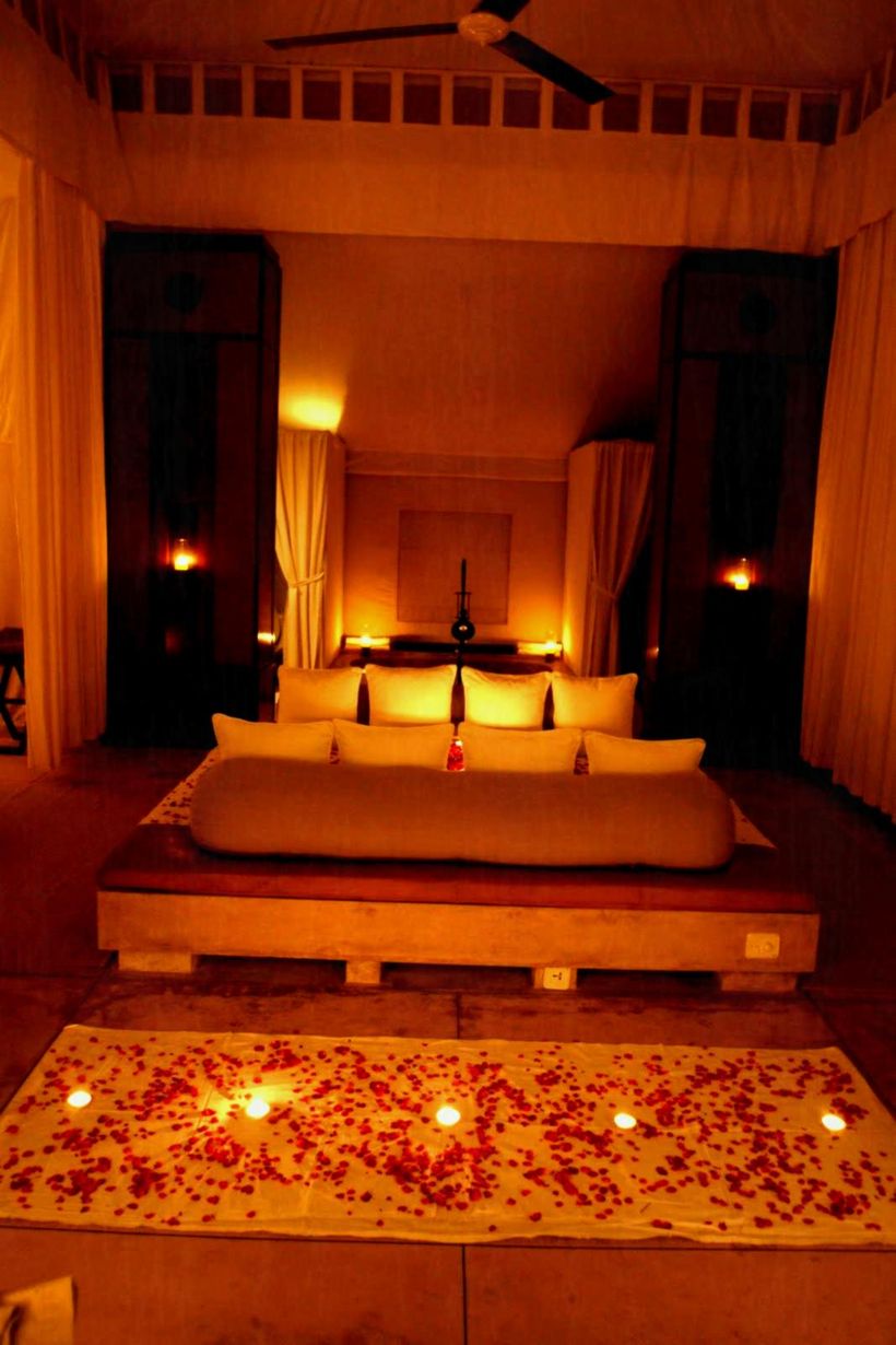 21 Ideas To Create Romantic Valentine Bedroom Decoration Talkdecor 