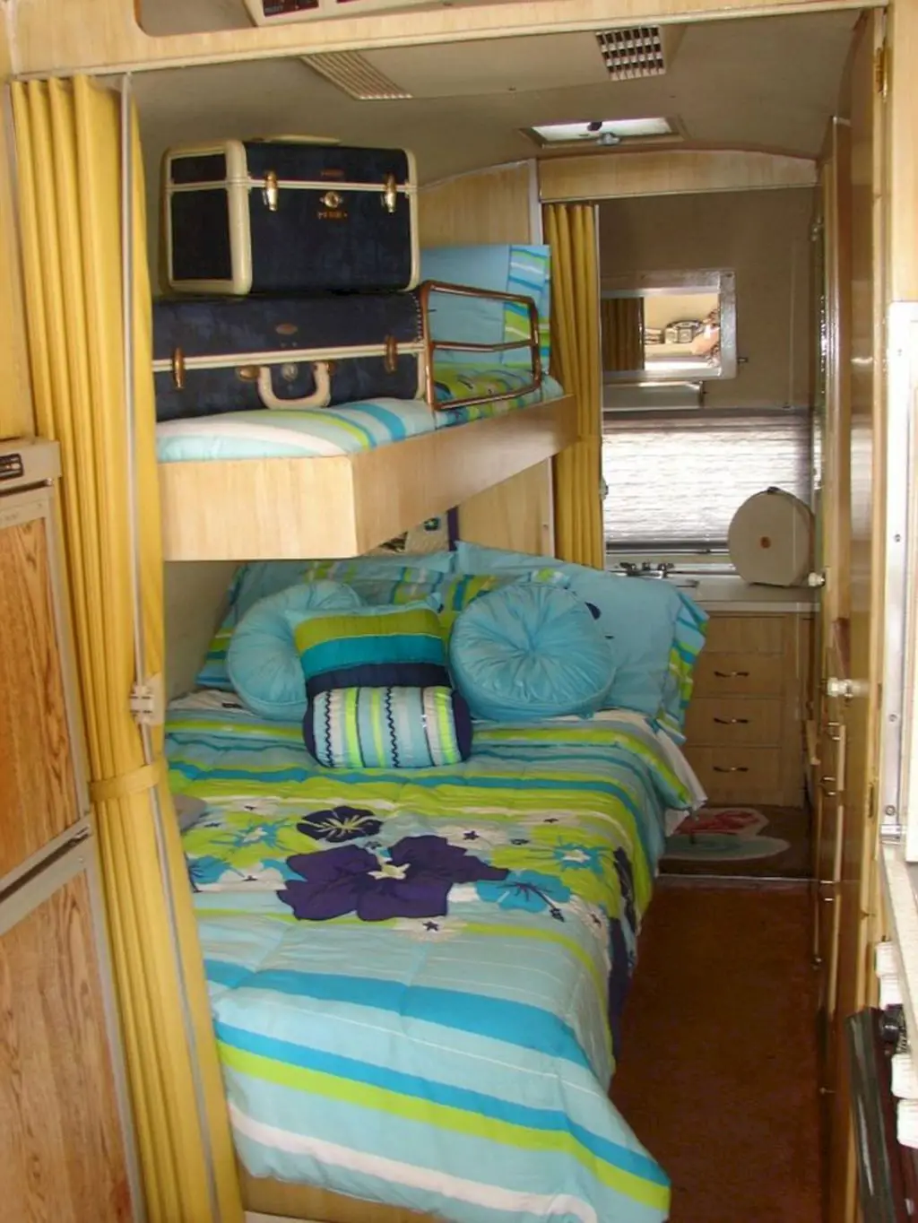 Decorate Trailer With Bunk Beds, Trailer With Bunk Beds