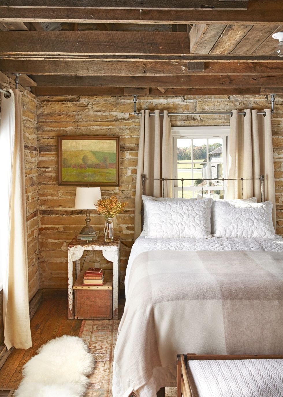 25 Simple Elements to Include in Your Rustic Decor Bedroom Talkdecor