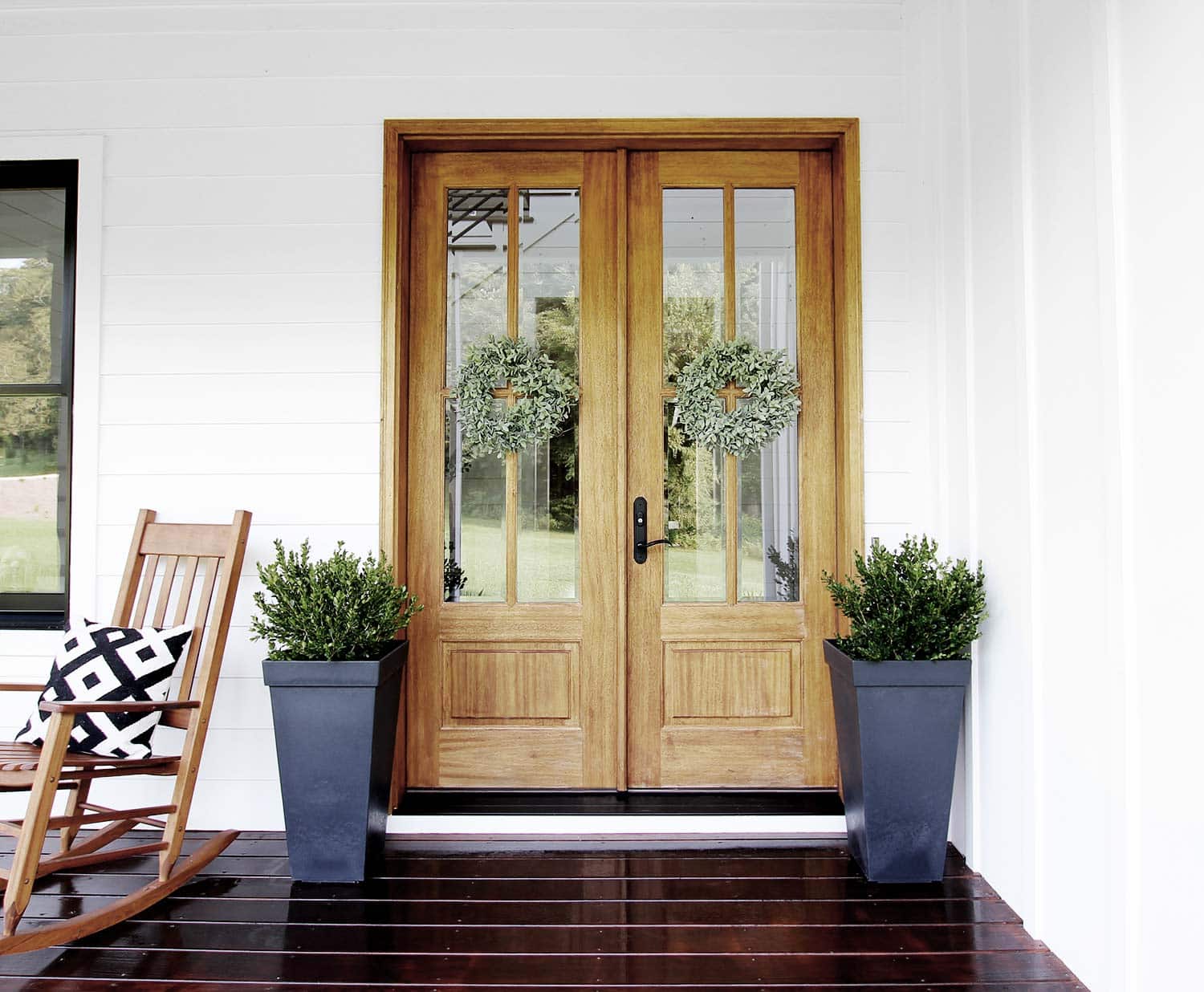 27 Benefits of Using French Door in Your Farmhouse-Style House - Talkdecor