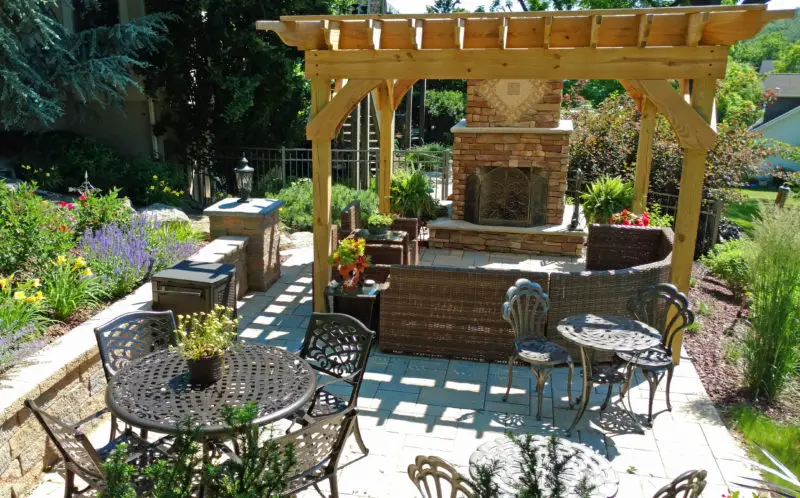 10 Beautiful French Pergola for Your Cozy Backyard - Talkdecor