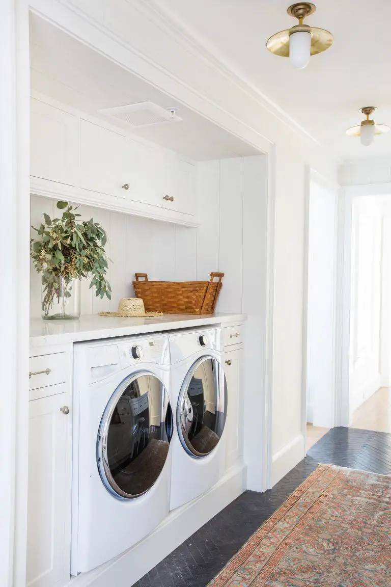 10 Inspiring Small Laundry Room Design and Decor Ideas