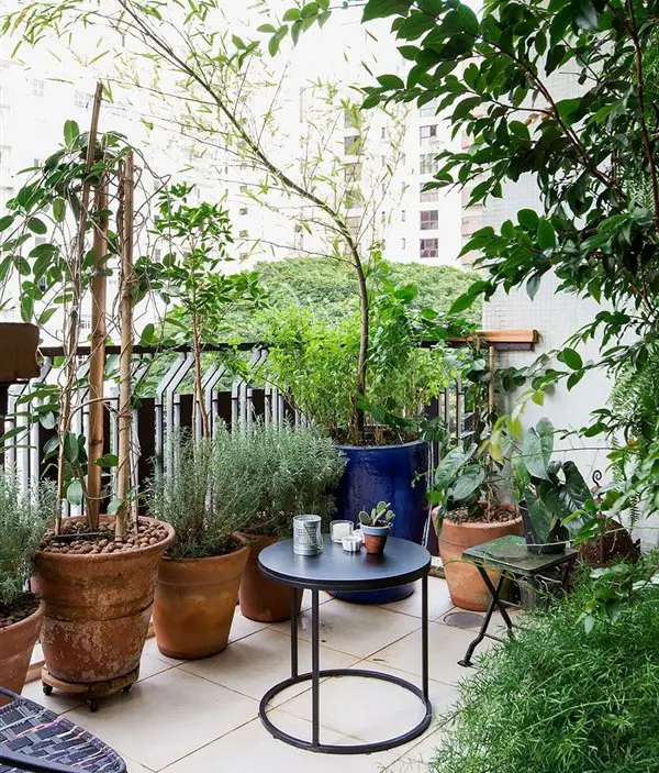 Having a Peaceful Balcony Atmosphere with these 10 Greenery Ideas ...