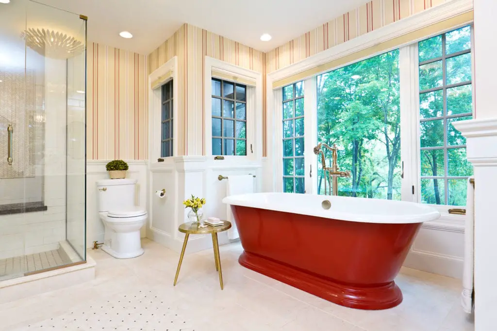 10 Functional Things to Apply for Your Comfortable Bathroom