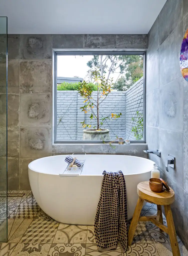 Smart and Gorgeous Small Bathroom Makeovers