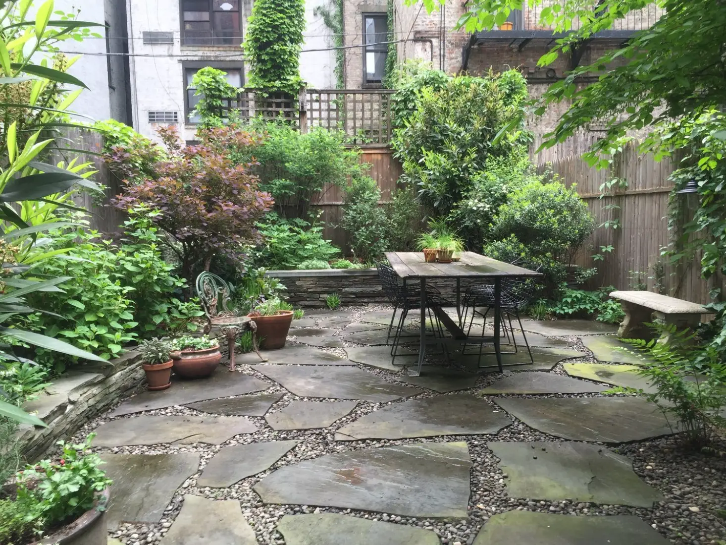 Garden Ideas: Cheap Landscaping Hacks for a Small Backyard