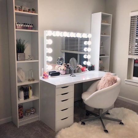 10 Feminine Makeup Room Decor Ideas You Will Love - Talkdecor