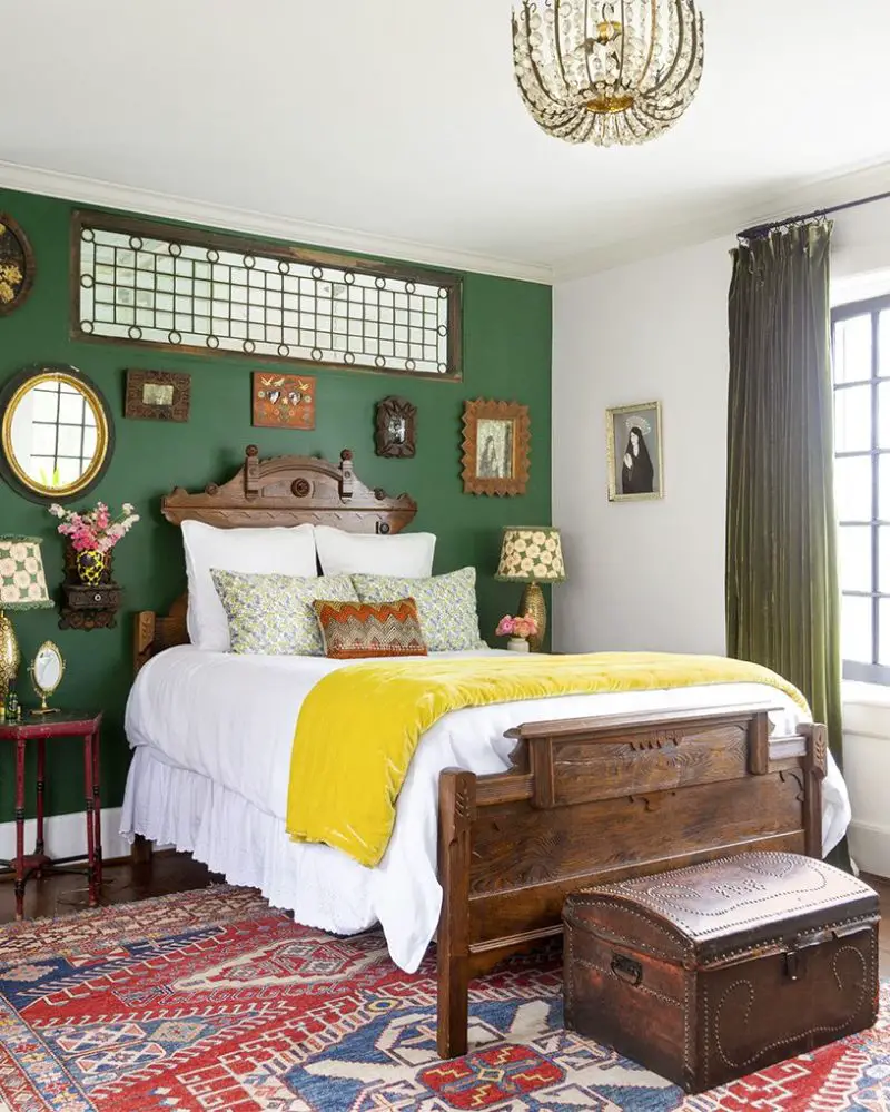 10 Pretty Touches for Your Bedroom Decoration - Talkdecor