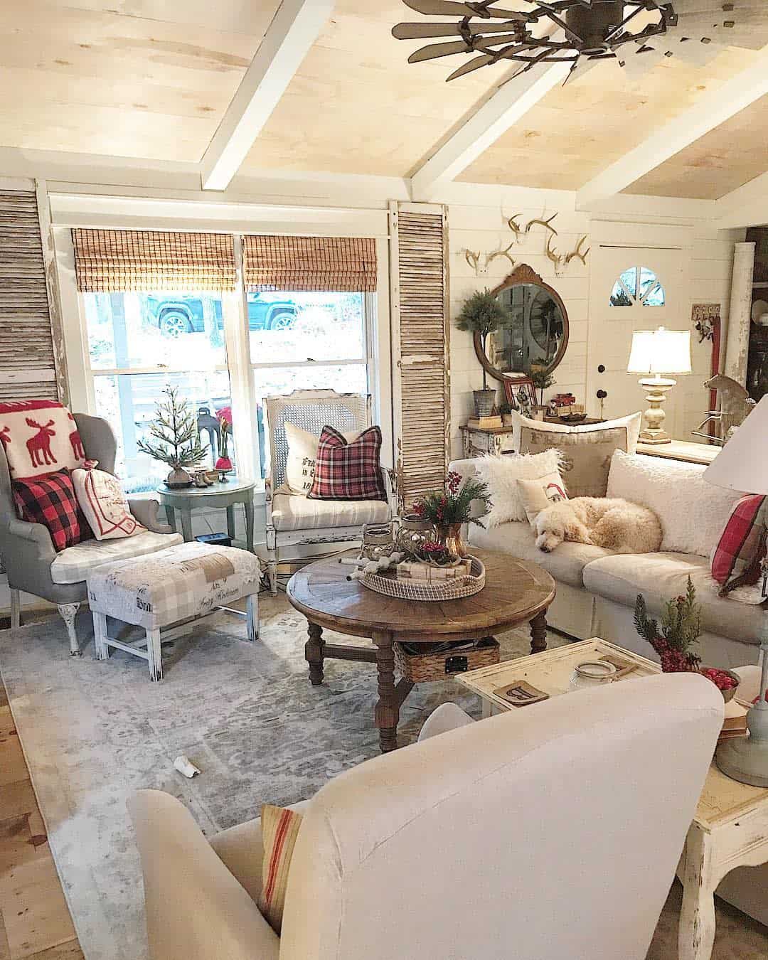 40 Eclectic Way to Decorate Your Farmhouse Living Room - Talkdecor