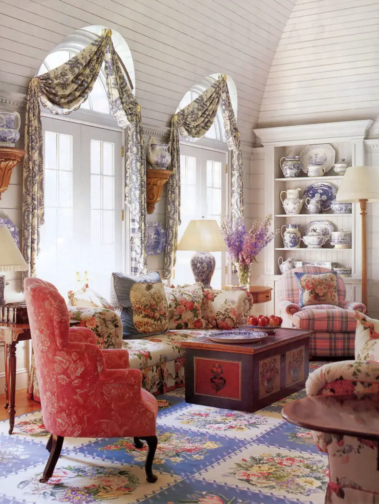 40 Eclectic Way to Decorate Your Farmhouse Living Room