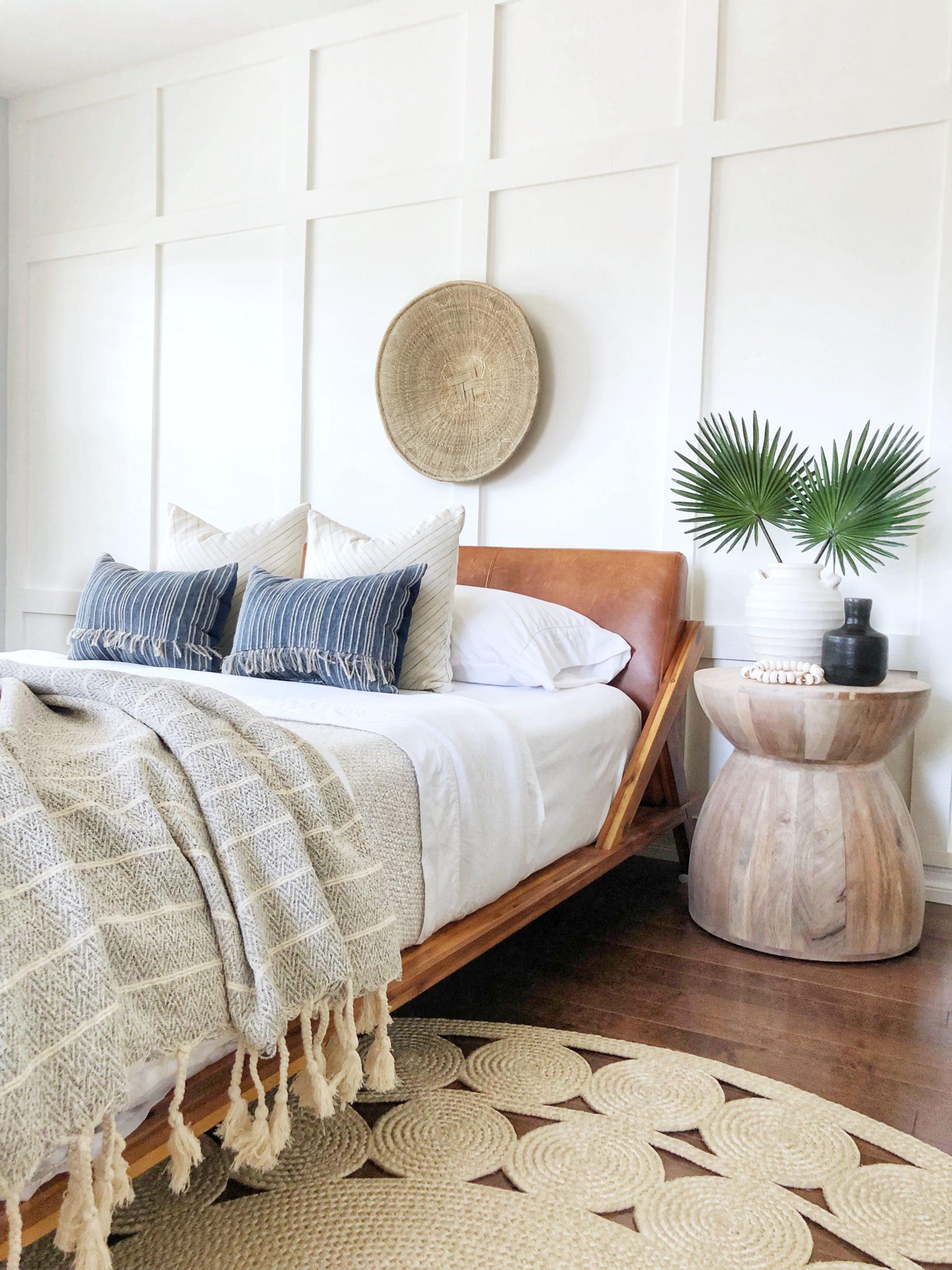 30 How to Create A Relaxing Coastal Themed Bedroom - Talkdecor