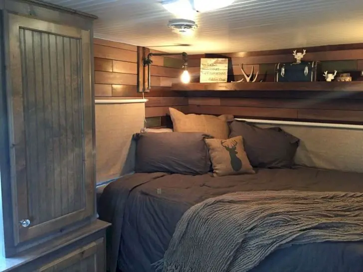 RV Ideas 50 MustHave Items for Your RV Bedroom Talkdecor