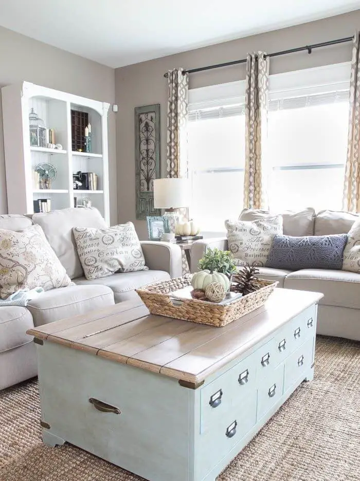 23 Best Ways to Style a Coffee Table for a Pretty Living Room - Talkdecor