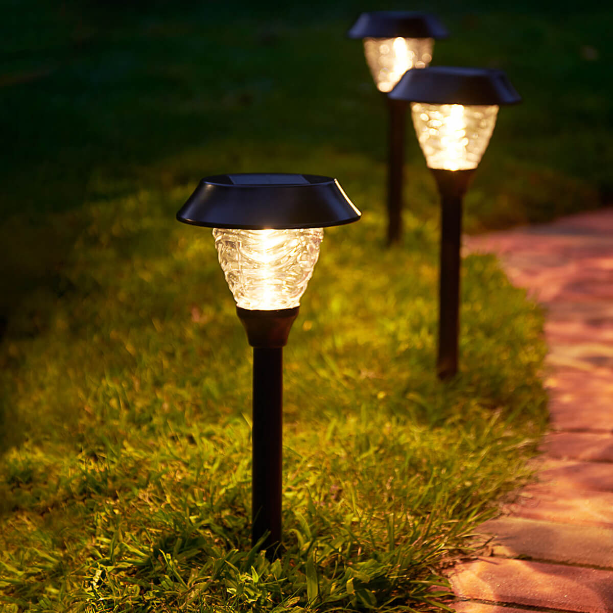 How to Provide a Proper Backyard Lighting - Talkdecor