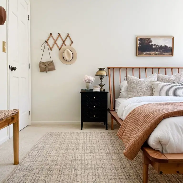 20 Ideas for Your Proper Guest Room Decoration - Talkdecor