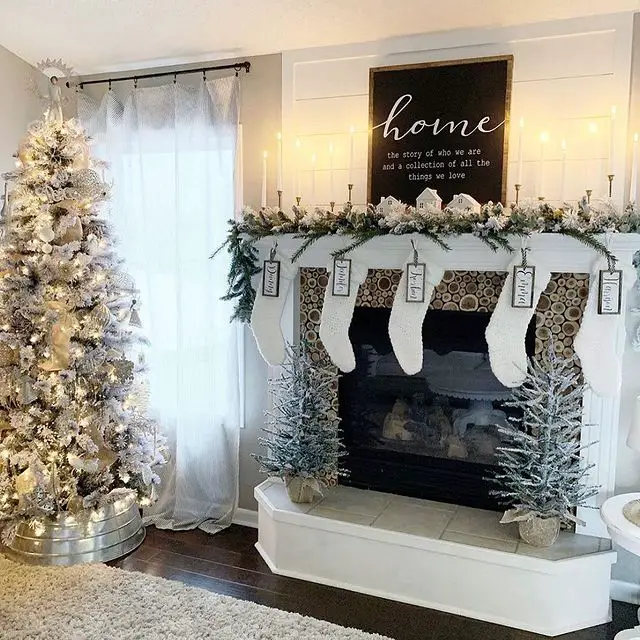 Bring the Christmas Vibe to Your Fireplace with These 25 Ideas - Talkdecor